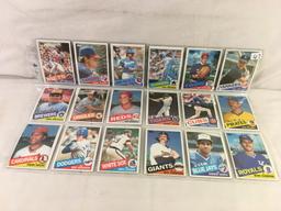 Lot of 18 Pcs Collector Vintage Sport MLB Baseball Sport Trading Assorted Cards & Players