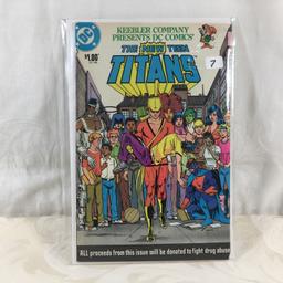 Collector Vintage DC Comics The New Teen Titans Comic Book