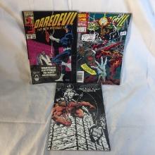 Lot of 3 Collector Vintage Marvel Comics Daredevil The Man Without Fear Comic Books No.9.288.321.