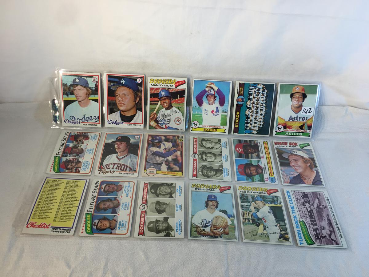 Lot of 18 Pcs Collector Vintage  MLB Baseball  Sport Trading Assorted Cards & Players - See Photos