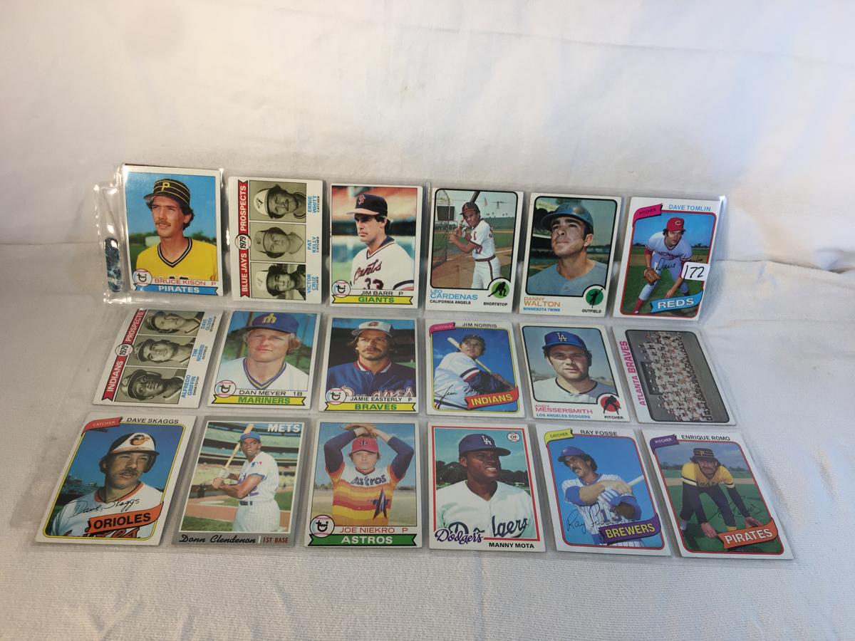 Lot of 18 Pcs Collector Vintage  MLB Baseball  Sport Trading Assorted Cards & Players - See Photos