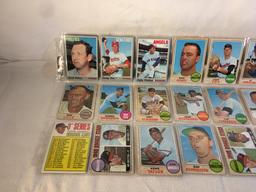 Lot of 18 Pcs Collector Vintage  MLB Baseball  Sport Trading Assorted Cards & Players - See Photos