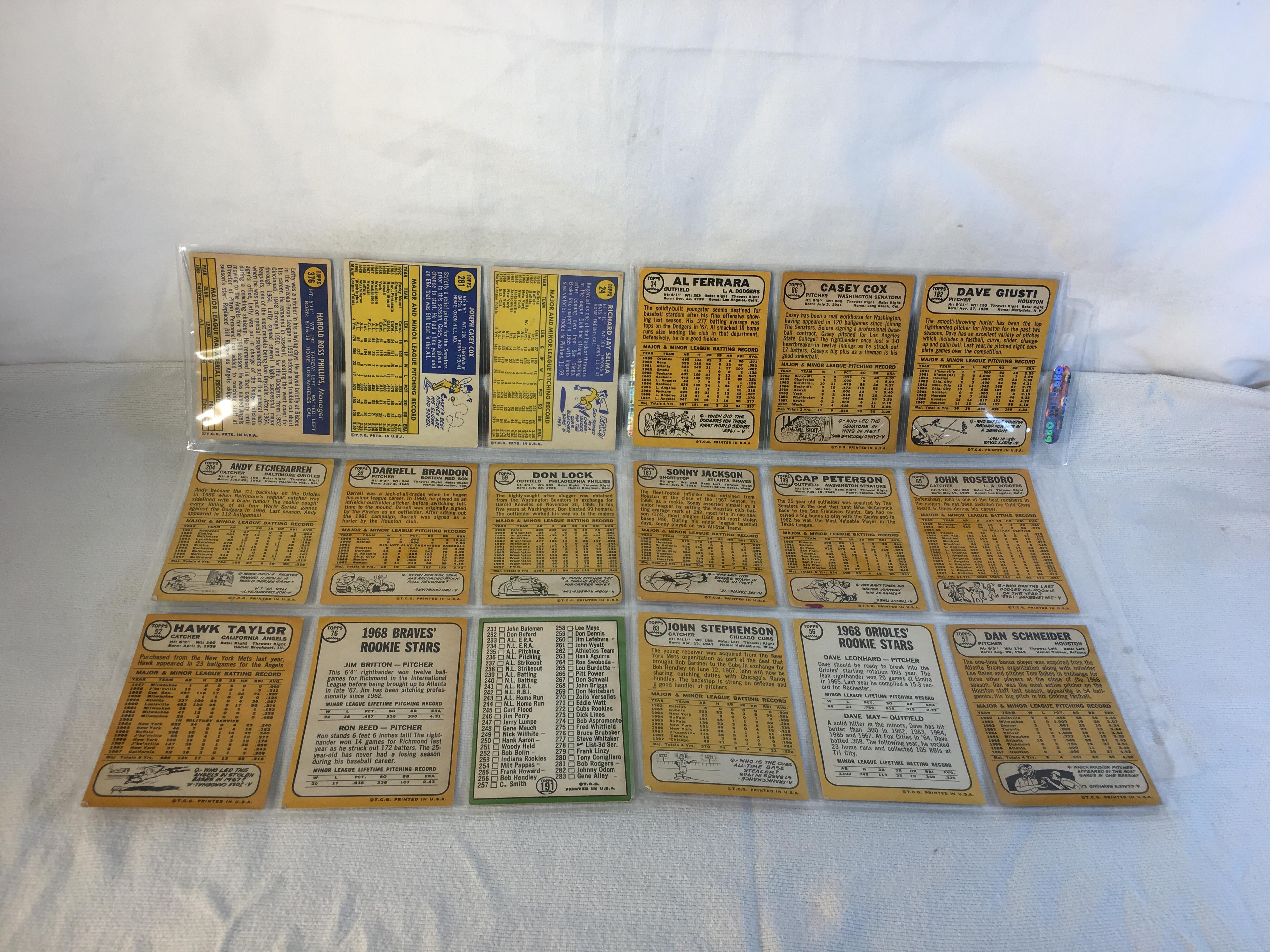 Lot of 18 Pcs Collector Vintage  MLB Baseball  Sport Trading Assorted Cards & Players - See Photos