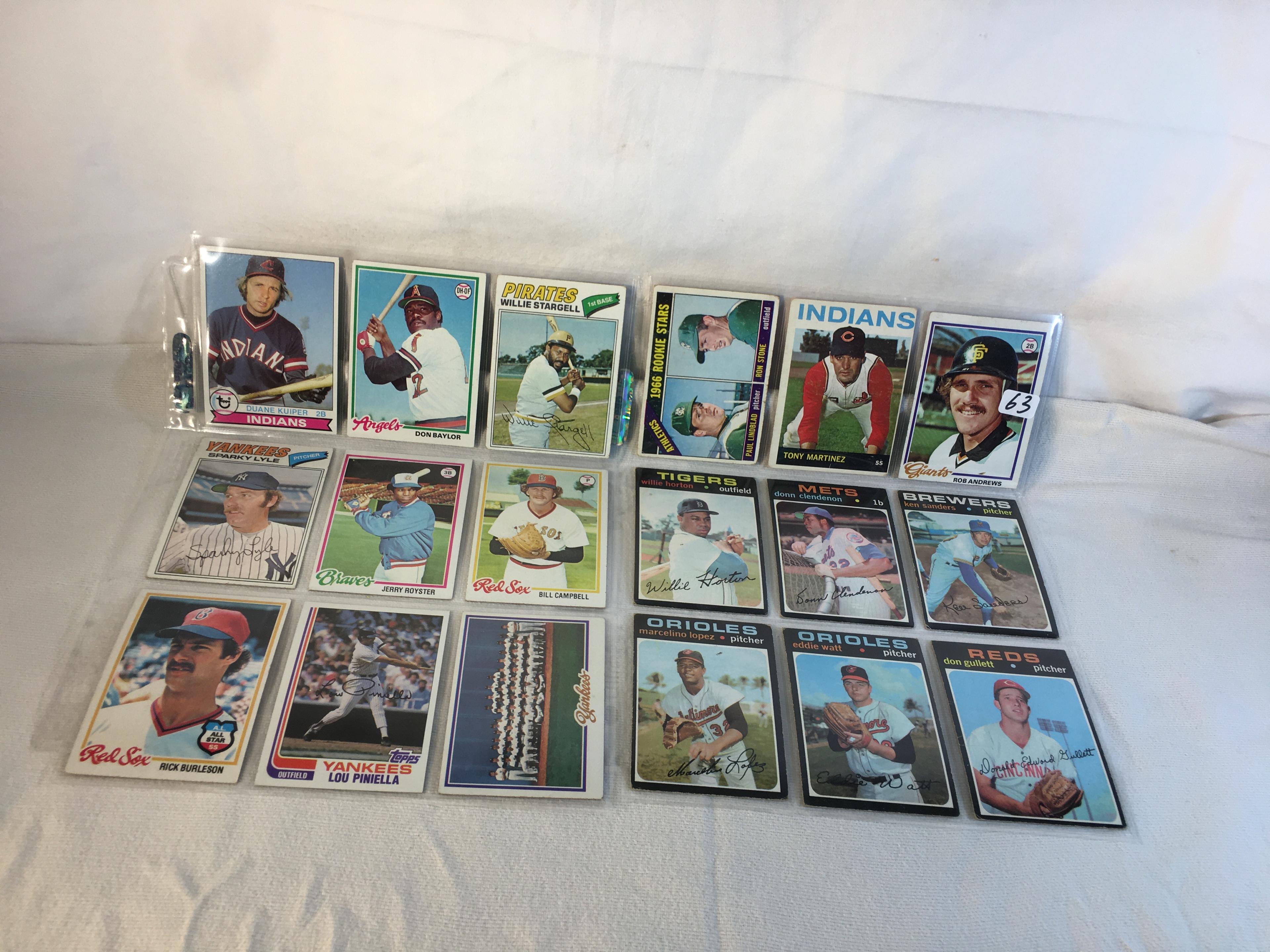 Lot of 18 Pcs Collector Vintage  MLB Baseball  Sport Trading Assorted Cards & Players - See Photos