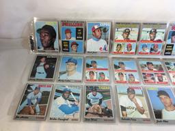 Lot of 18 Pcs Collector Vintage  MLB Baseball  Sport Trading Assorted Cards & Players - See Photos