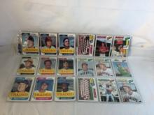 Lot of 18 Pcs Collector Vintage  MLB Baseball  Sport Trading Assorted Cards & Players - See Photos