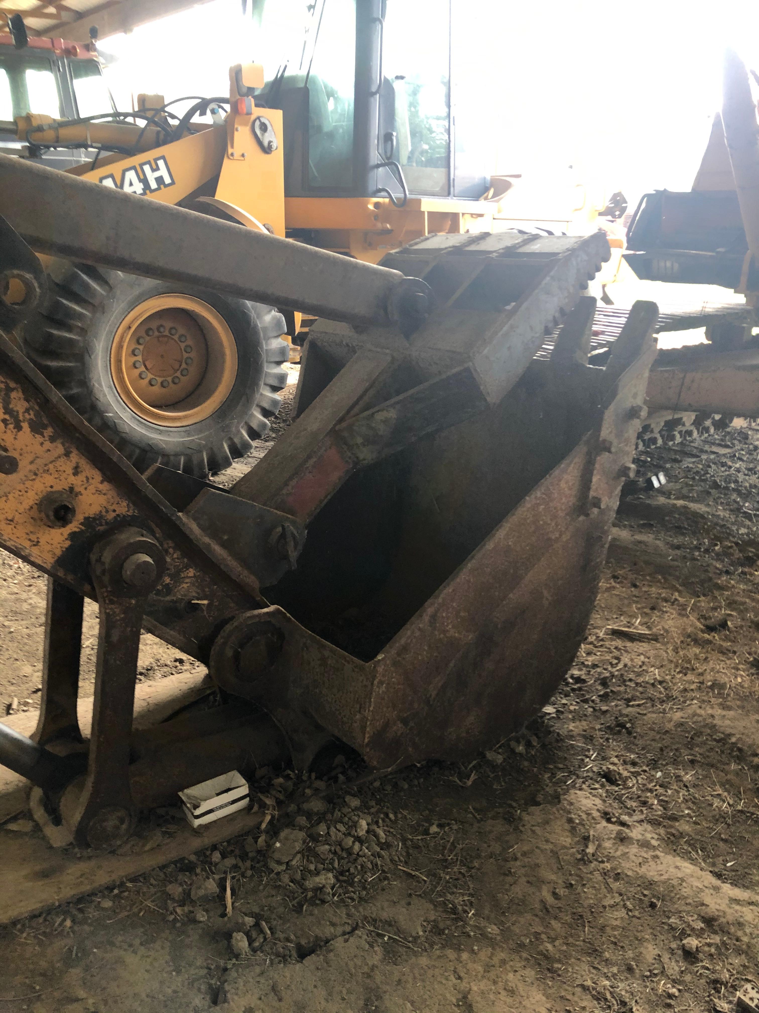 1985 Komatsu 200LC-3 Track Hoe