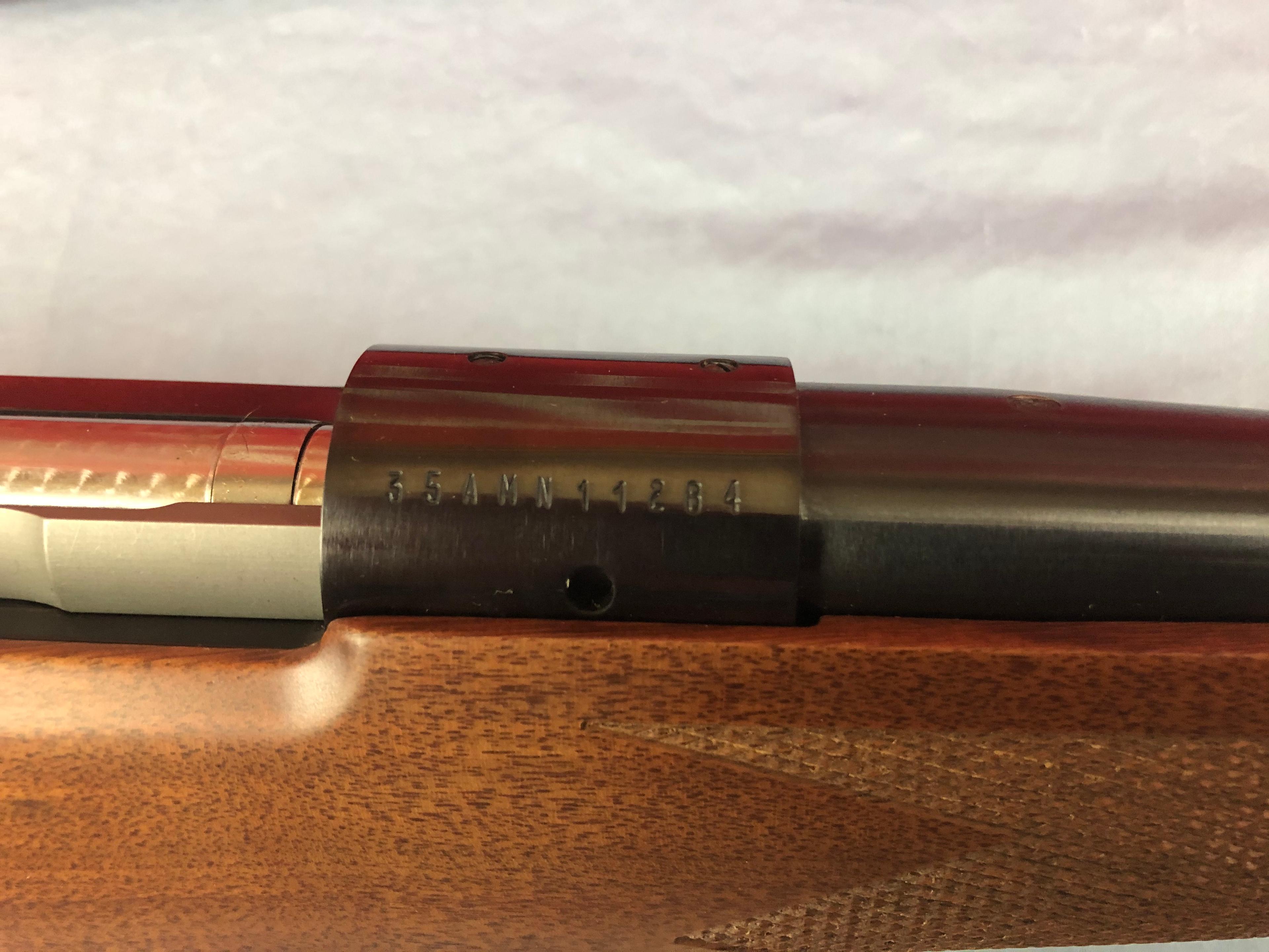 Winchester, 70 Sporter, 7mm rem mag, New in Box