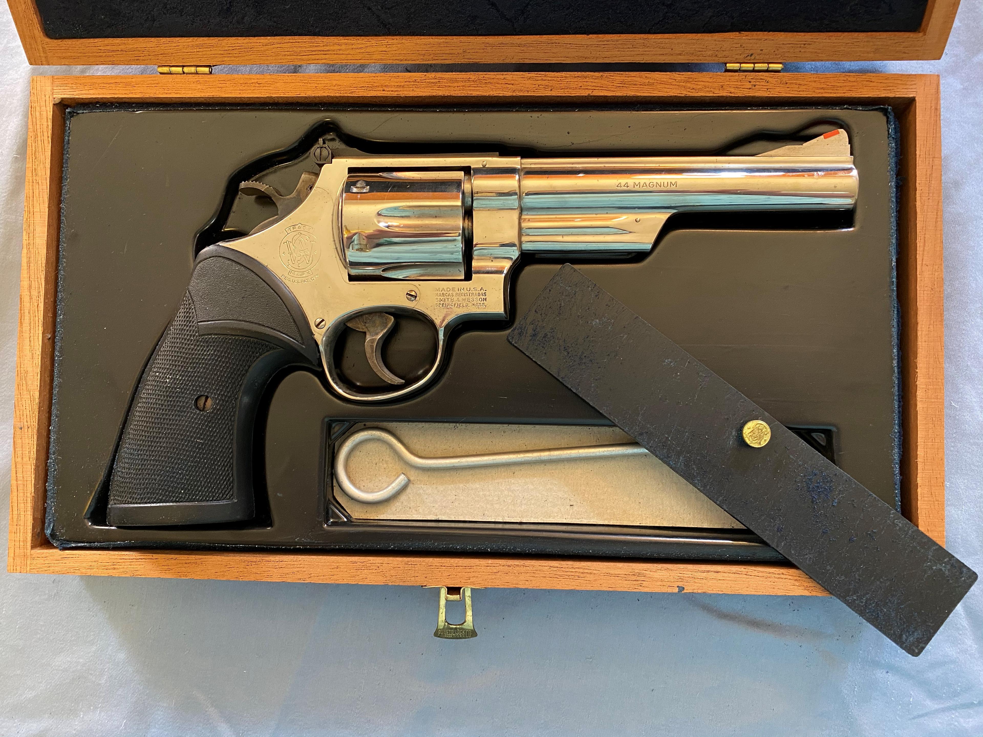 Smith & Wesson, 29-2, 44 mag