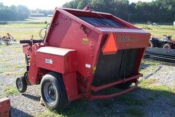 CASE INTERNATIONAL 3450 ROUND BALER, JUST SERVICED, BEEN USED THIS YEAR, HA