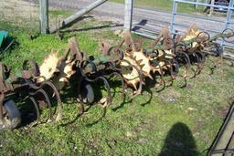 4 ROW CULTIVATOR