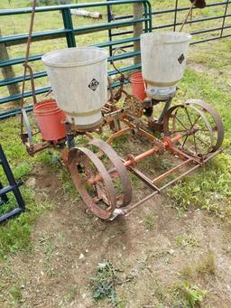 ALLIS CHALMERS 2 ROW PLANTER W/ MARKERS