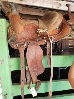 14" BROWN LEATHER SADDLE, ONLY 1 LEG/STIRRUP WITH GREEN SADDLE PAD