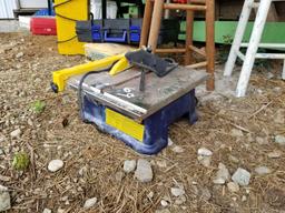 TILE SAW, SELLER SAYS WORKS