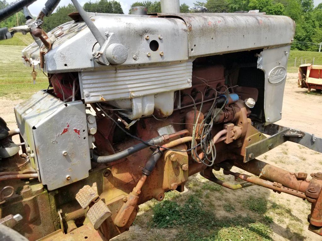 INTERNATIONAL 340 TRACTOR, S: 5863, NOT RUNNING-SELLER THINKS MAY JUST NEED