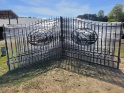 UNUSED 2024 GREATBEAR 20' BI PARTING DEER IRON ENTRANCE GATES, **SELLS ABSO