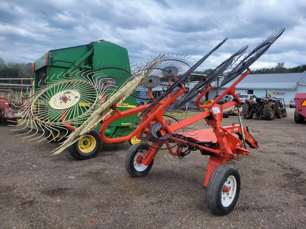 KUHN SR108 SPEED RAKE, 8 WHEEL, W/ KICKER WHEEL, HYDRAULIC