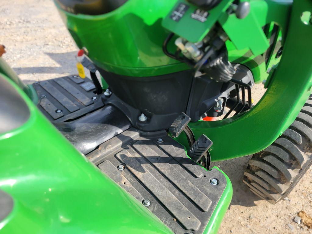 JOHN DEERE 3025E TRACTOR WITH JOHN DEERE 300 FRONT END LOADER AND BUCKET, R