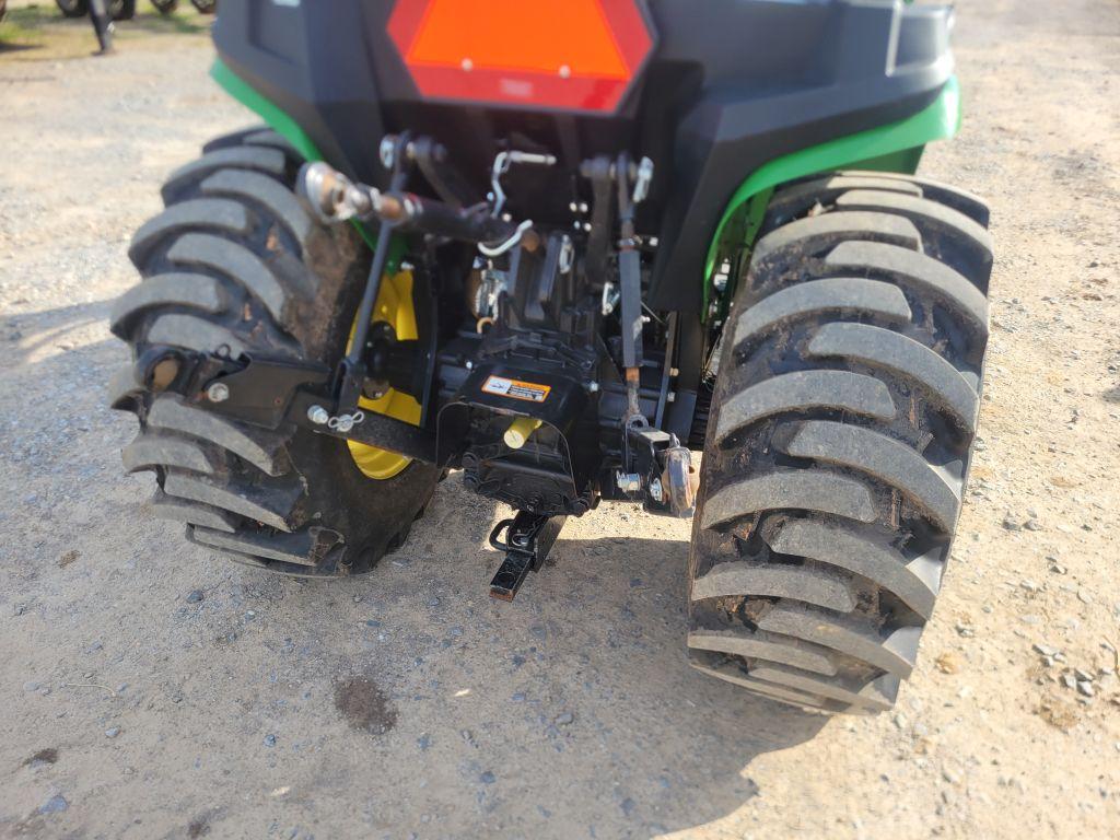 JOHN DEERE 3025E TRACTOR WITH JOHN DEERE 300 FRONT END LOADER AND BUCKET, R