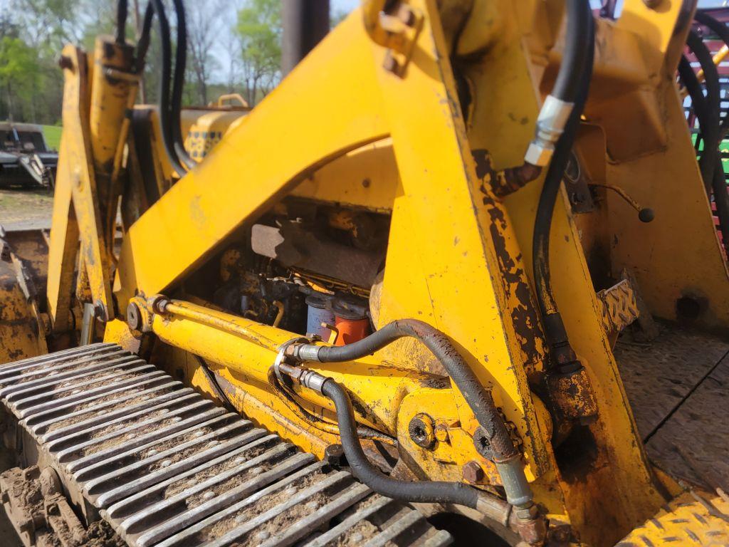 CASE 850-D TRACK LOADER, S:7075076, WITH 78'' TOOTH BUCKET, RUNS/DRIVES, US