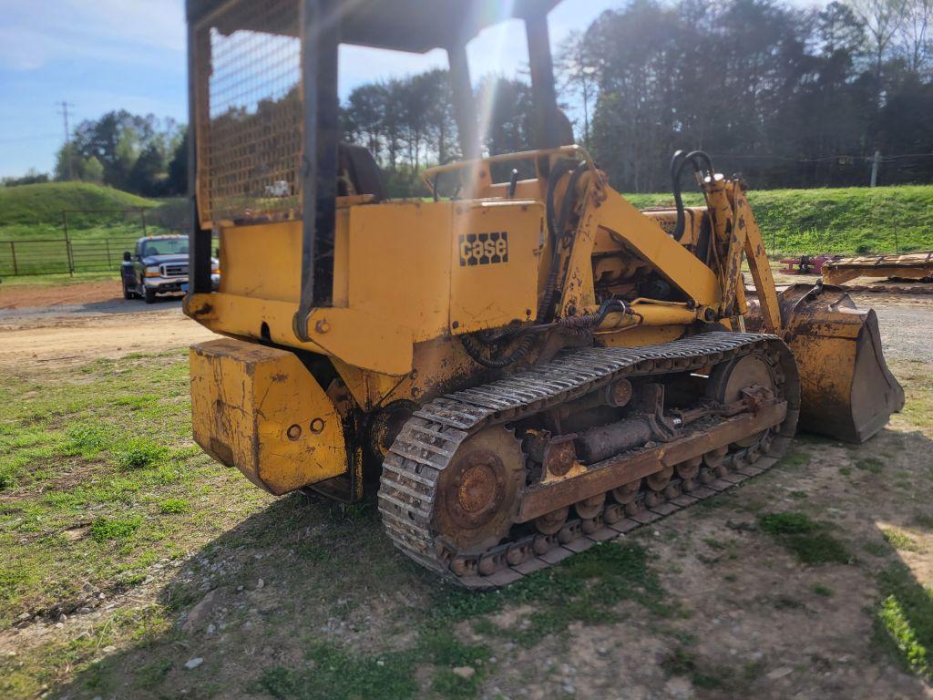 CASE 850-D TRACK LOADER, S:7075076, WITH 78'' TOOTH BUCKET, RUNS/DRIVES, US