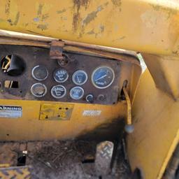 CASE 850-D TRACK LOADER, S:7075076, WITH 78'' TOOTH BUCKET, RUNS/DRIVES, US