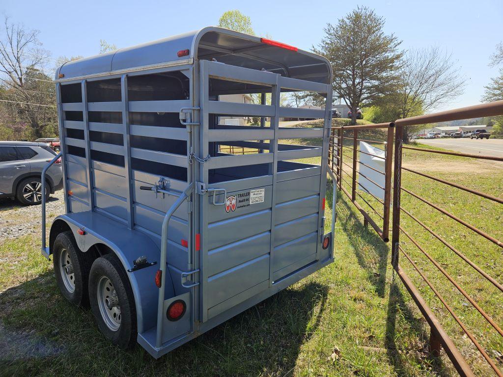 2023 UNUSED WW 5X10 BLUE BUMPER PULL STOCK TRAILER, HAS BILL OF ORIGIN, SLI