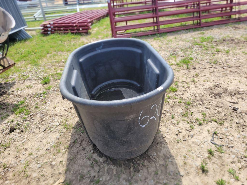 RUBBERMAID 100 GAL TROUGH