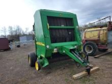 JOHN DEERE 567 MEGA WIDE ROUND BALER, S: E00567X303007, HAS MONITOR, BALE C