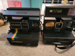 POLAROID ONE STEP 600 CAMERA AND POLAROID AUTOFOCUS 660-GREAT SHAPE