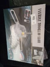 HDTV WA-2608 TV ANTENNA AND PROJECTOR NEW IN BOX