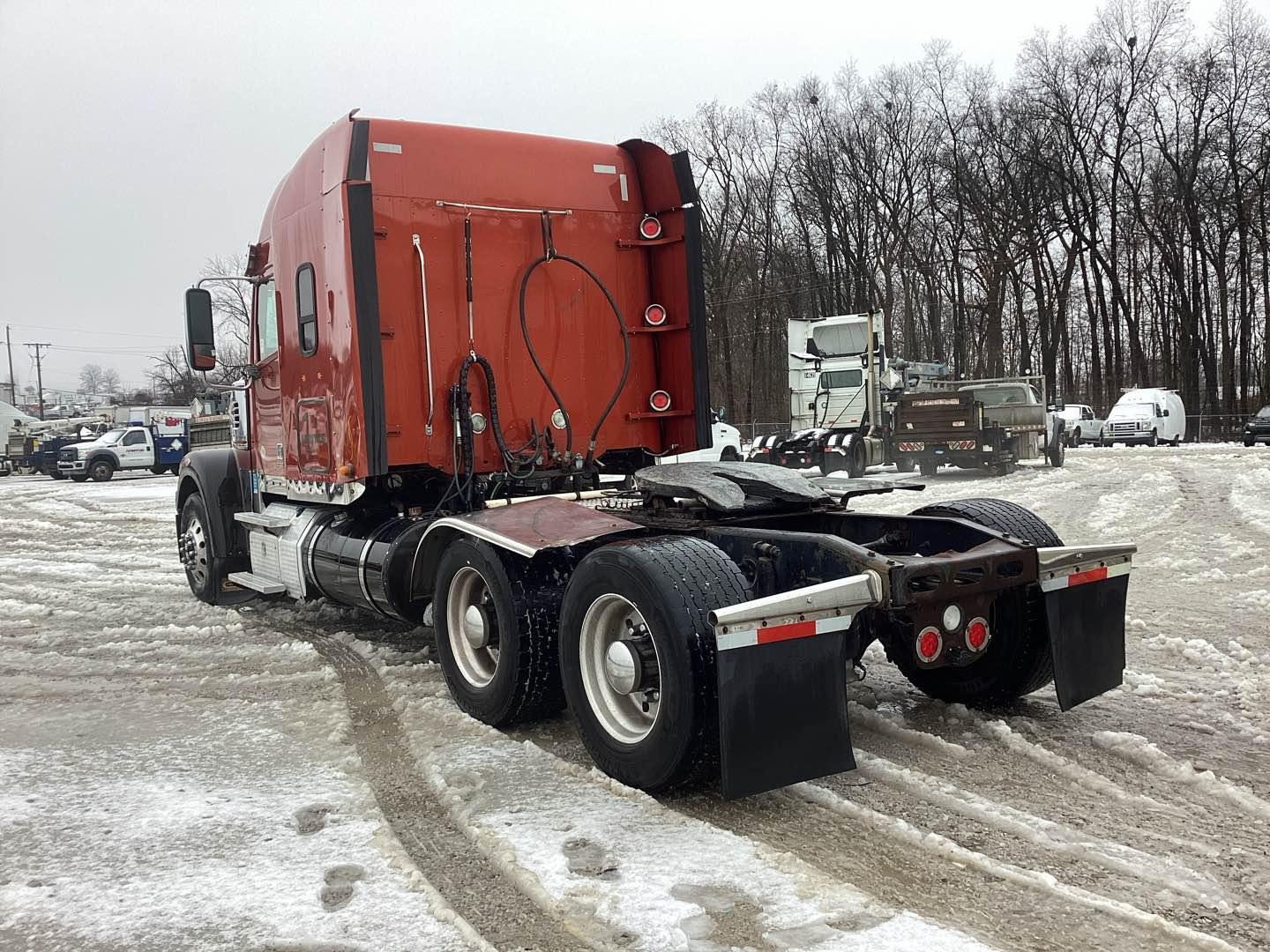 2015 FREIGHTLINER CORONADO Serial Number: 3AKJGMD61FDGM9677