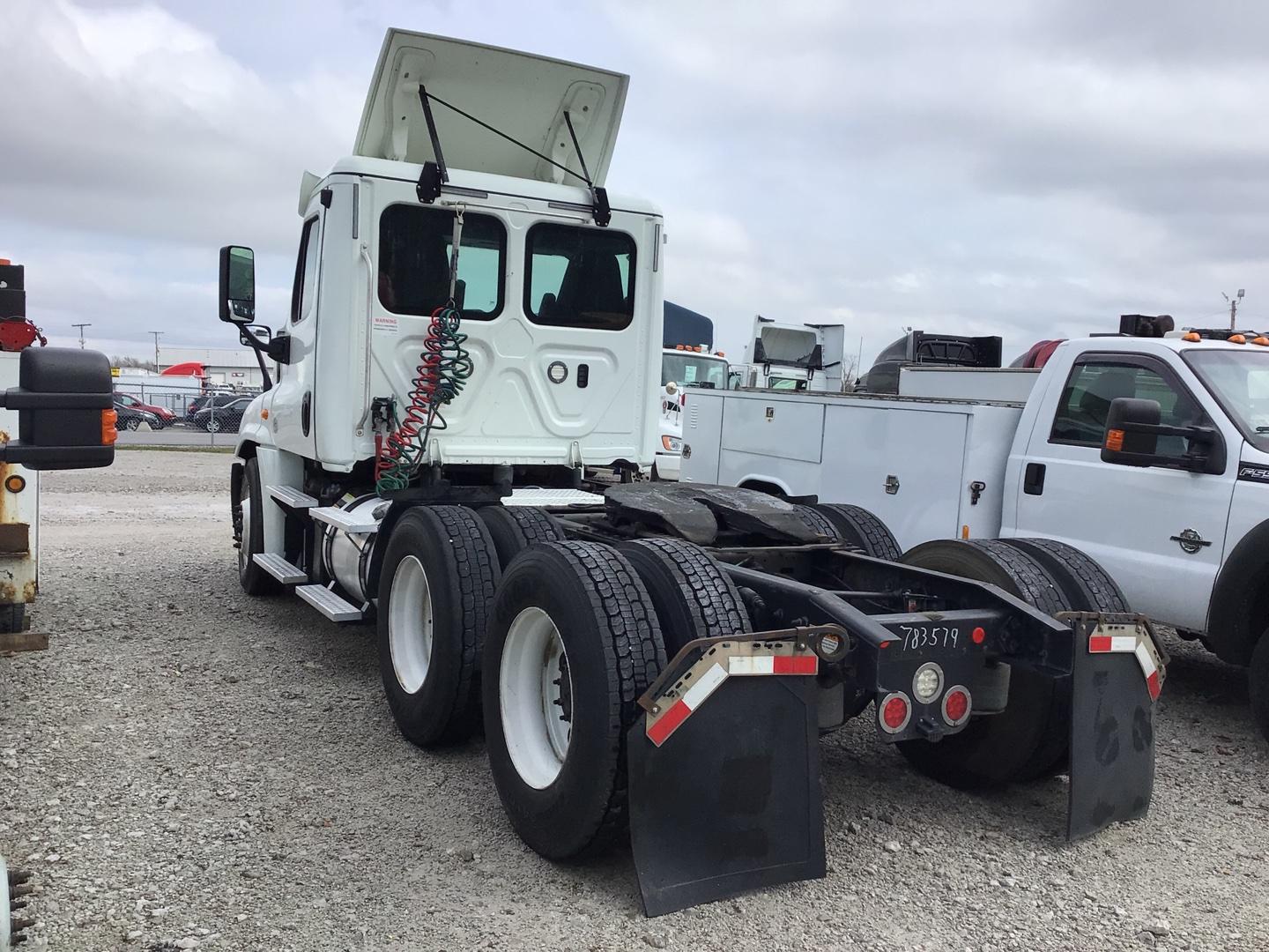 2019 FREIGHTLINER CASCADIA Serial Number: 1FUJGEDR8KLKB2222