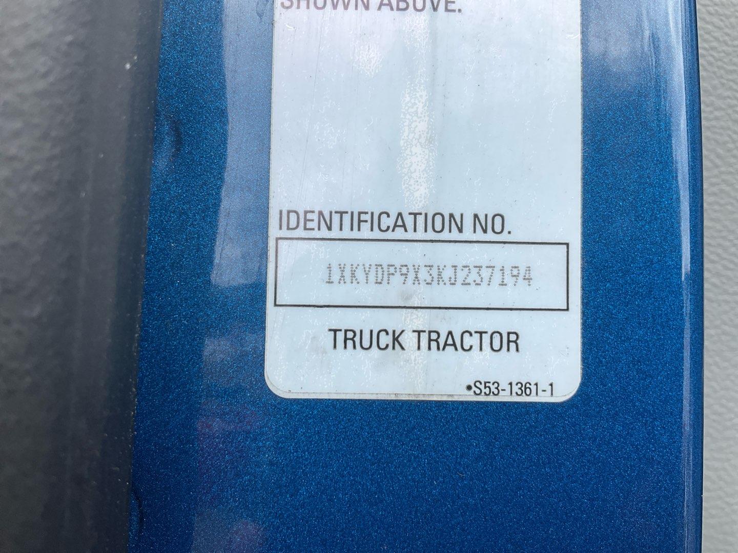 2019 KENWORTH T680 Serial Number: 1XKYDP9X3KJ237194