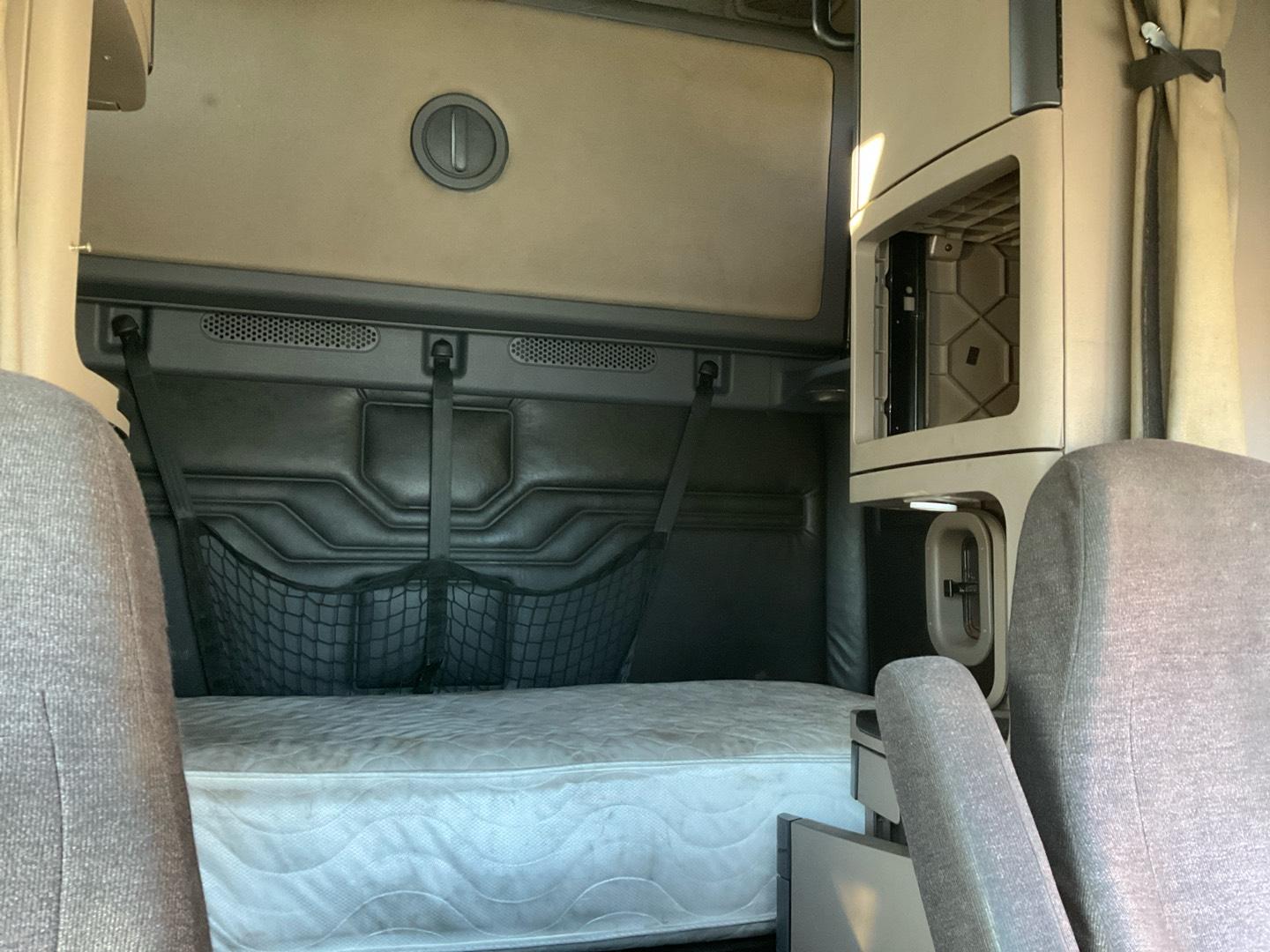 2012 FREIGHTLINER CASCADIA Serial Number: 1FUJGLDRXCLBC3096