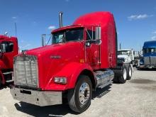 2013 KENWORTH T800 Serial Number: 1XKDD40X1DJ363745