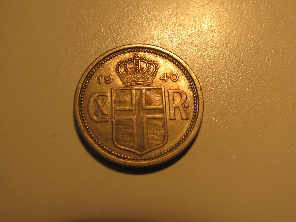 Foreign Coins: WWII 1940 Iceland 25 Aurar
