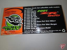 2001 Arctic Cat ZR 800 diecast snowmobile