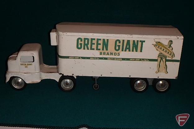 Toy Tonka semi truck and trailer, Green Giant Company