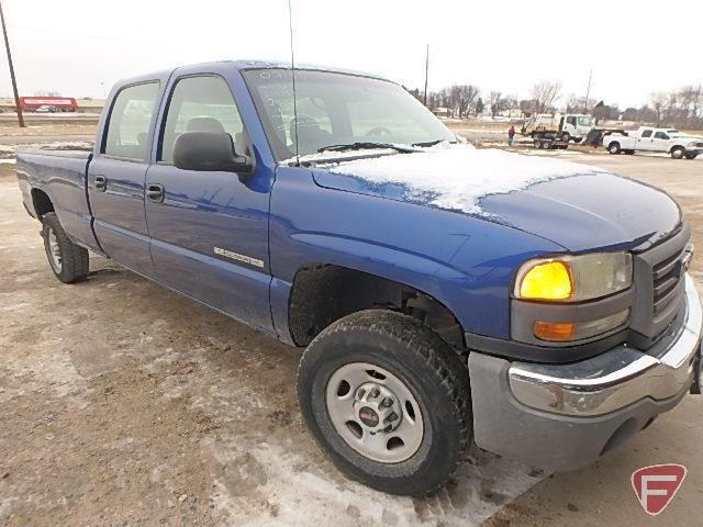 2003 GMC Sierra 4-door crew cab 2500 Pickup Truck VIN # 1gthc23u13f226926