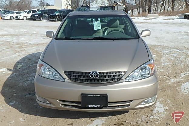 2003 Toyota Camry Passenger Car, 83,350 miles showing