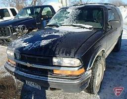 2001 Chevrolet Blazer LT Multipurpose Vehicle (MPV), VIN # 1gndt13w41k263040