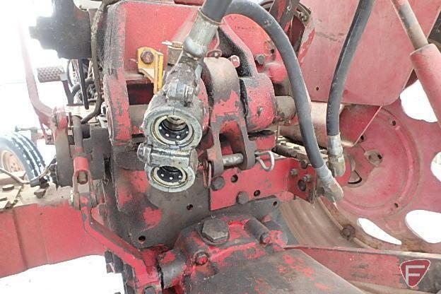 IH/International Harvester Farmall 504 row crop tractor sn 11649S-Y-FF