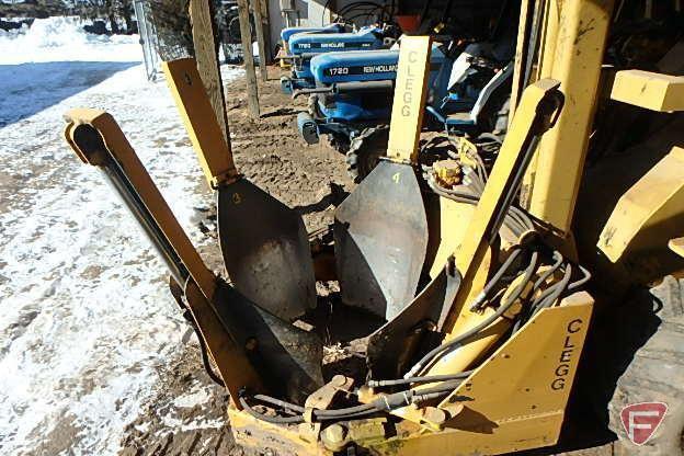 Waldon model 5000 compact articulating wheel loader/tractor with hydraulic mast, sn 12514,