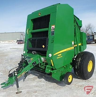 John Deere 469 silage special round baler, 2201 bales