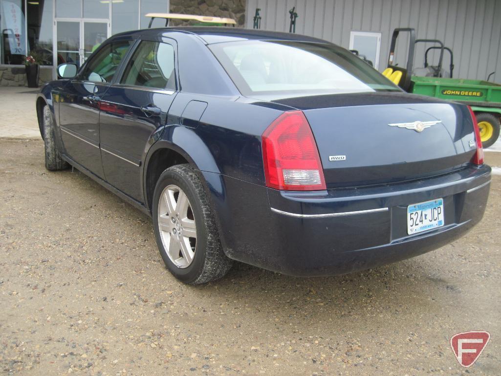2005 Chrysler 300 Passenger Car, VIN # 2c3jk53g15h695505
