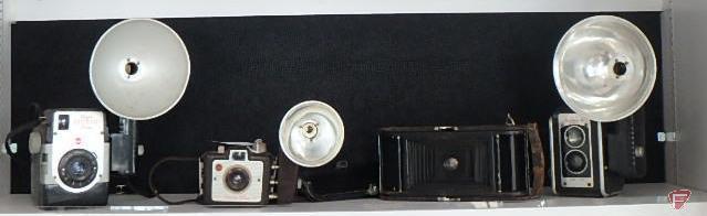 Vintage cameras, Kodak Brownie Bulls Eye with Kodalite Flashholder,