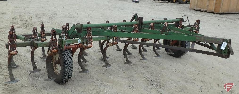 Glencoe MFG 15' pull type field cultivator