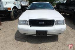 2004 Ford Crown Victoria Passenger Car, VIN # 2FAHP71W54X155831