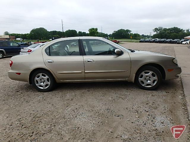 2001 Infiniti I30 Passenger Car, VIN # jnkca31a11t040847